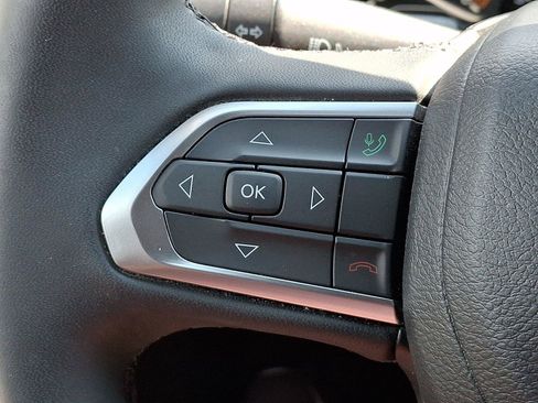 Used 2023 Jeep Compass Latitude AWD/4WD image 22