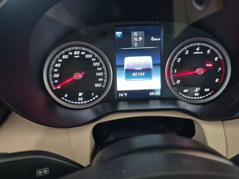 Used 2017 Mercedes-Benz GLC 300 4MATIC Coupe image 12