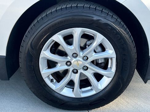 Used 2020 Chevrolet Equinox LS w/ LPO, Cargo Package image 15