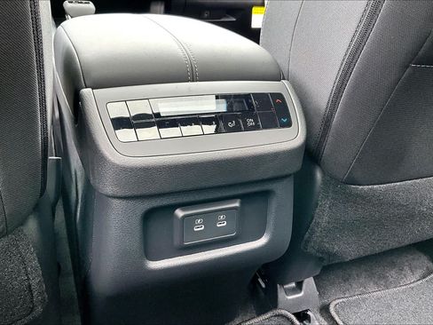 New 2026 Nissan Pathfinder SV w/ SV Premium Package FWD image 19