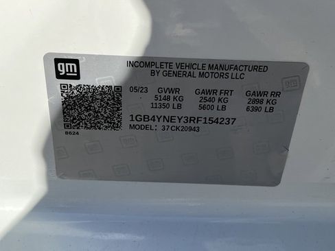 Used 2024 Chevrolet Silverado 2500 LT w/ Convenience Package image 19