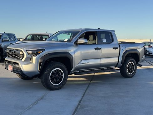 New 2026 Toyota Tacoma TRD Off-Road image 11