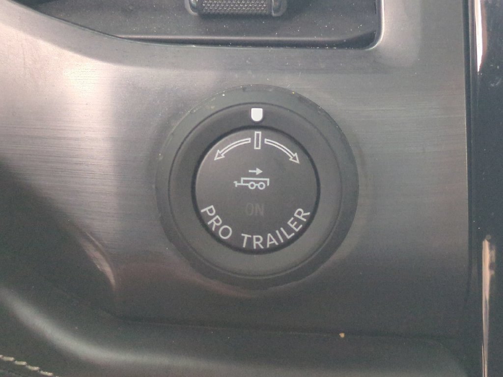 Used 2023 Ford F150 Lightning Platinum AWD/4WD image 29