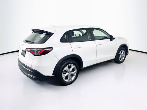 Used 2023 Honda HR-V LX image 9