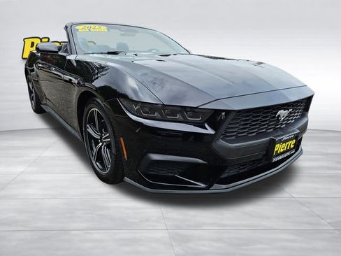 Used 2025 Ford Mustang Premium RWD image 8