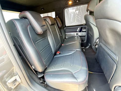 Used 2021 Mercedes-Benz G 550 w/ G Manufaktur Interior Package image 31