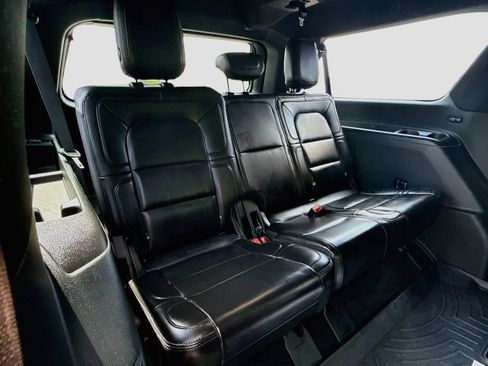 Used 2020 Lincoln Navigator L Reserve AWD/4WD image 34