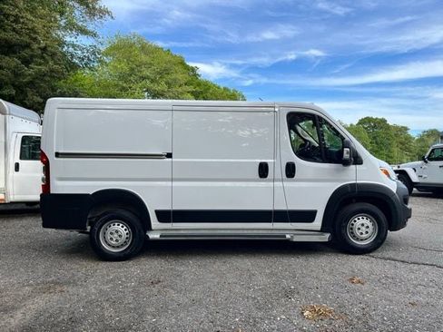 Used 2025 RAM ProMaster 2500 w/ U-Haul Equipment Group FWD image 5