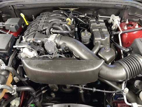 Used 2022 Jeep Grand Cherokee Laredo E RWD image 30