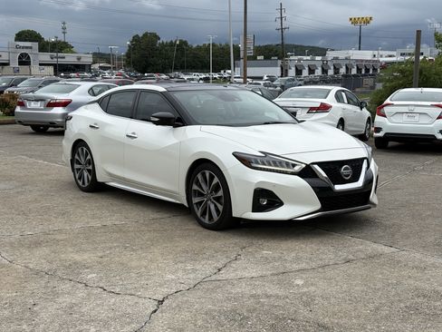 Used 2021 Nissan Maxima Platinum w/ Sport Mat Group FWD image 1