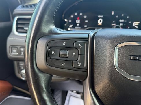Used 2023 GMC Yukon XL Denali Ultimate AWD/4WD image 23