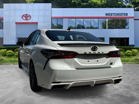 Used 2023 Toyota Camry SE AWD/4WD image 5