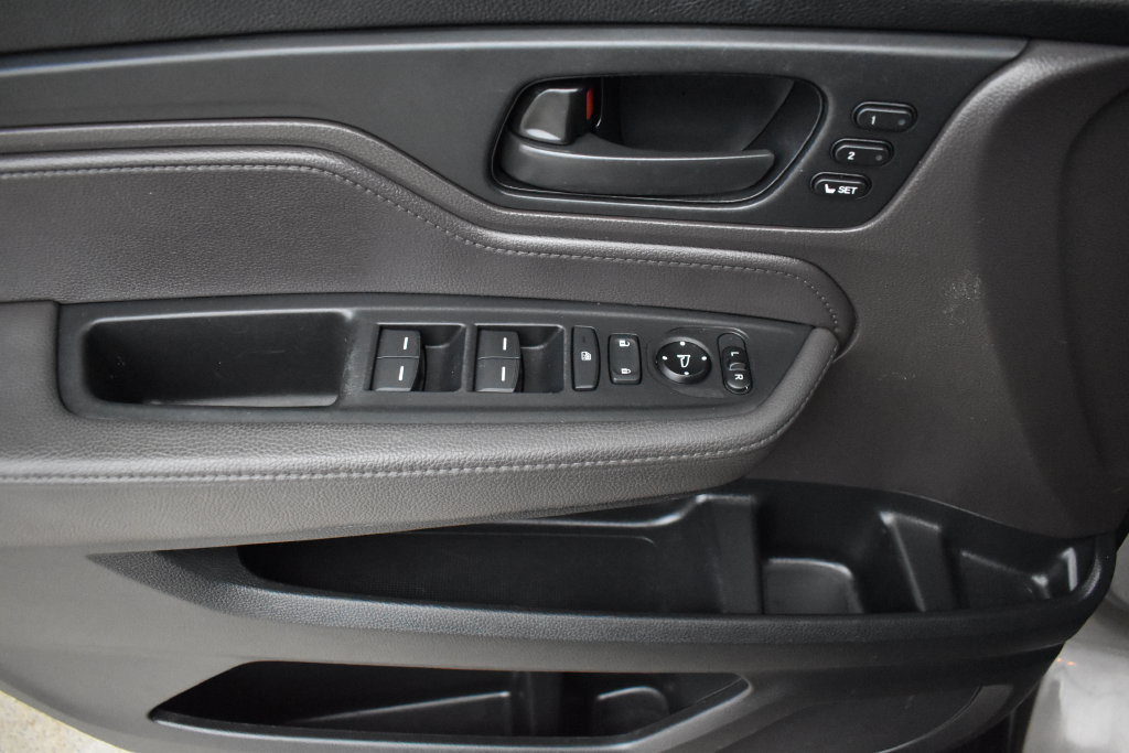 Used 2018 Honda Odyssey EX-L image 20
