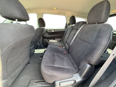Used 2014 Nissan Pathfinder SV AWD/4WD image 14