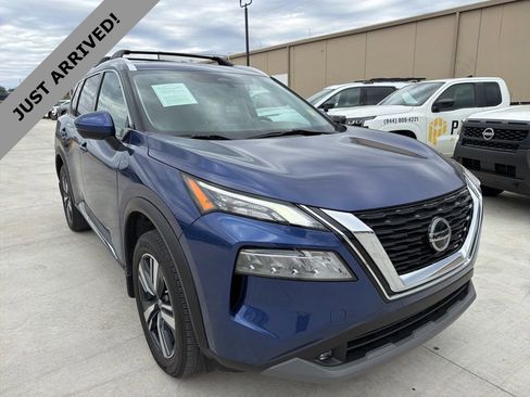 Certified 2021 Nissan Rogue SL w/ Premium Package image 3