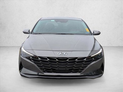 Used 2023 Hyundai Elantra Limited image 5