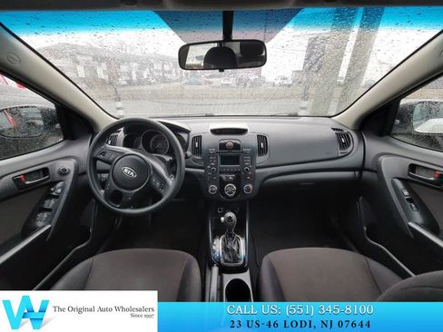 Used 2012 Kia Forte EX image 8