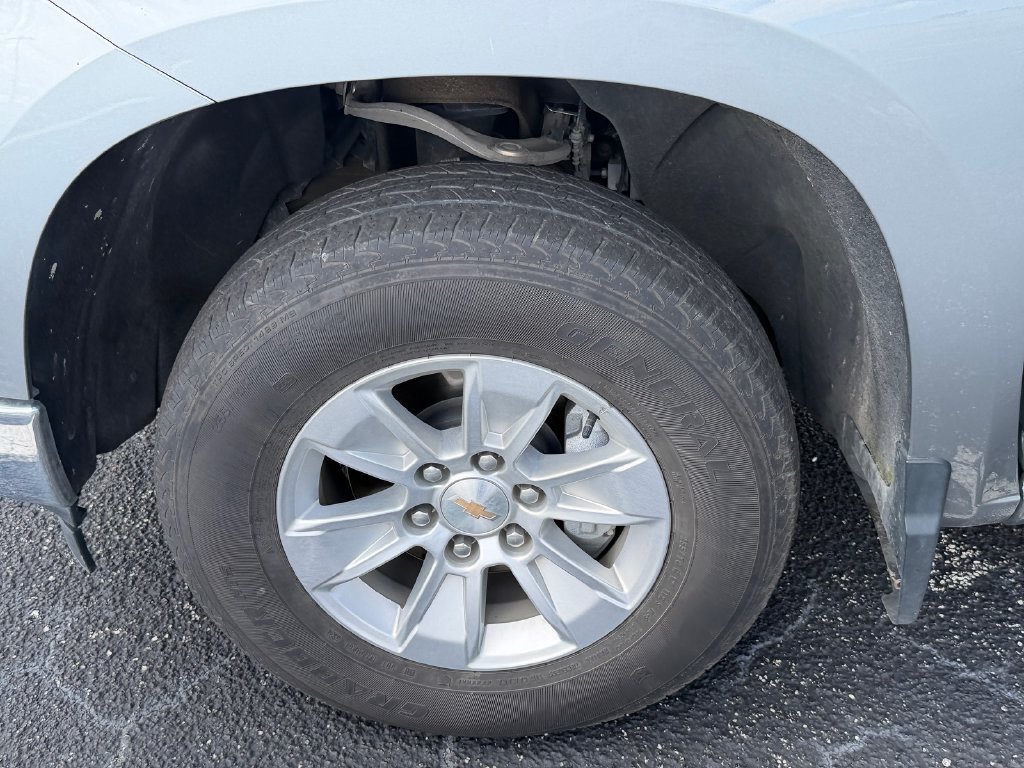 Used 2025 Chevrolet Silverado 1500 LT RWD image 11