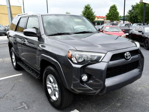 Used 2016 Toyota 4Runner SR5 image 4