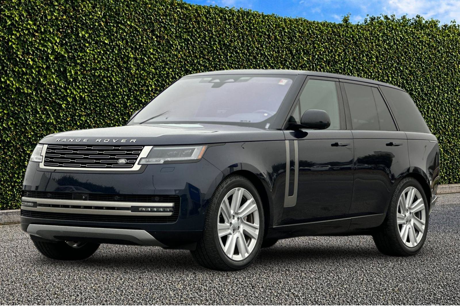 Used 2023 Land Rover Range Rover SE AWD/4WD image 8