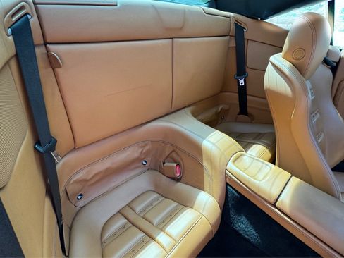 Used 2013 Ferrari California RWD image 21