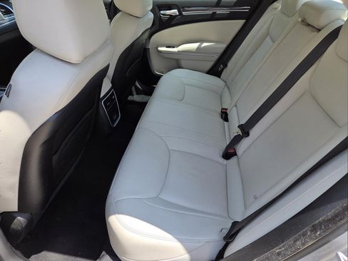 Used 2021 Chrysler 300 Touring L RWD image 24