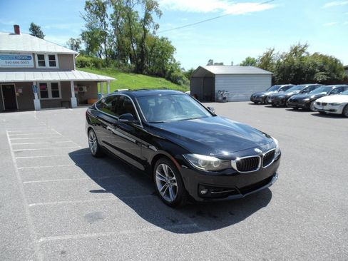 Used 2018 BMW 330i Gran Turismo xDrive AWD/4WD image 8