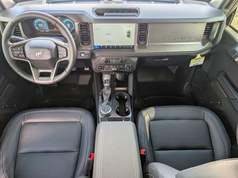 New 2026 Ford Bronco Badlands image 5