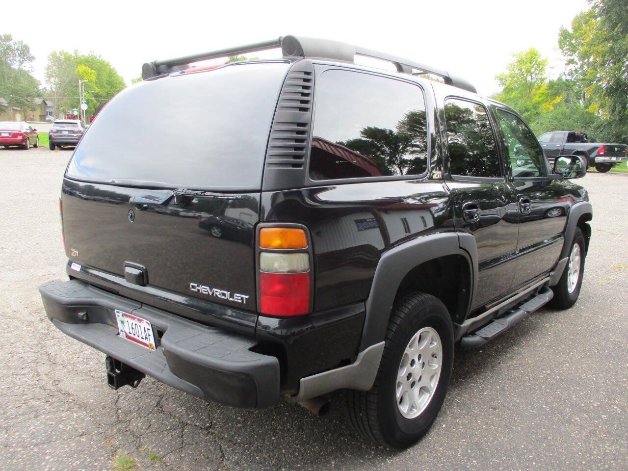 Used 2004 Chevrolet Tahoe Z71 w/ Z71 Preferred Equipment Group AWD/4WD image 8