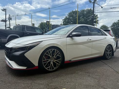 Used 2023 Hyundai Elantra N image 3