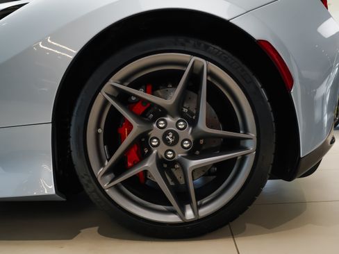 Used 2021 Ferrari F8 Tributo RWD image 18