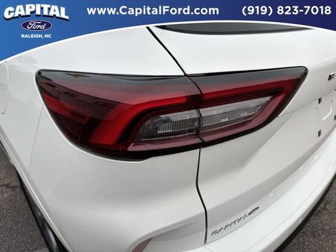 Certified 2024 Ford Escape ST-Line w/ Tech Pack #1 image 15