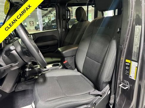Used 2021 Jeep Wrangler Unlimited Sahara w/ Cold Weather Group AWD/4WD image 14