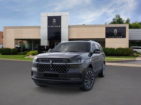 New 2026 Lincoln Navigator Black Label AWD/4WD image 3
