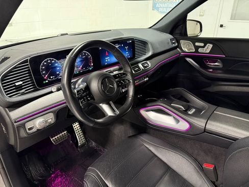 Used 2024 Mercedes-Benz GLS 450 4MATIC image 14