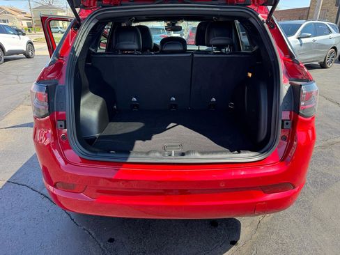 Used 2024 Jeep Compass Limited w/ High Altitude Package image 29