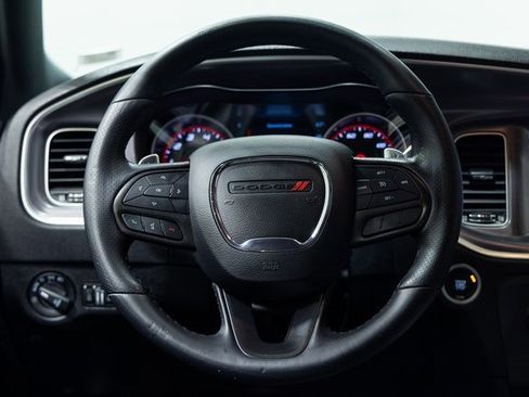 Used 2021 Dodge Charger SXT w/ Driver Convenience Group image 13