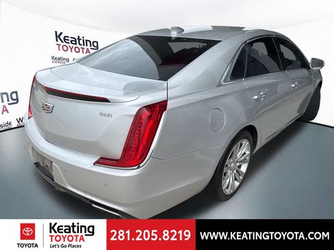 Used 2018 Cadillac XTS Luxury image 7