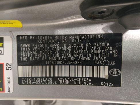 Used 2018 Toyota Camry SE w/ Moonroof Package FWD image 33