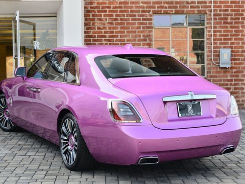 Used 2021 Rolls-Royce Ghost image 2