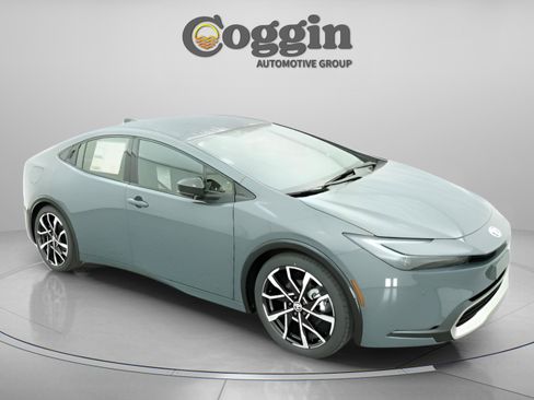 New 2026 Toyota Prius Plug-In Hybrid image 27