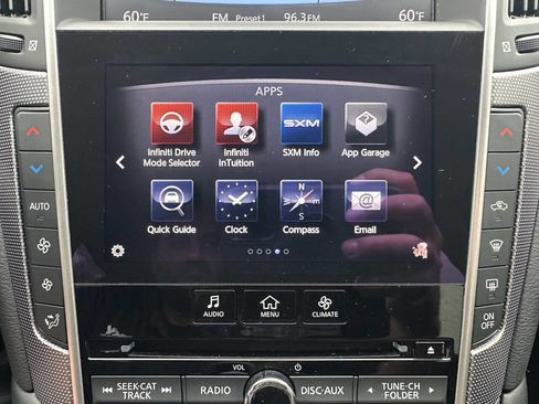 Used 2016 INFINITI Q50 3.0t Premium w/ 3.0T Premium Plus Package image 30