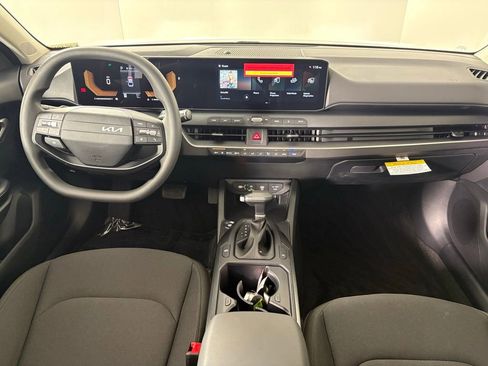 New 2026 Kia K4 LXS image 36