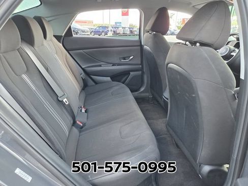 Used 2023 Hyundai Elantra Blue FWD image 16