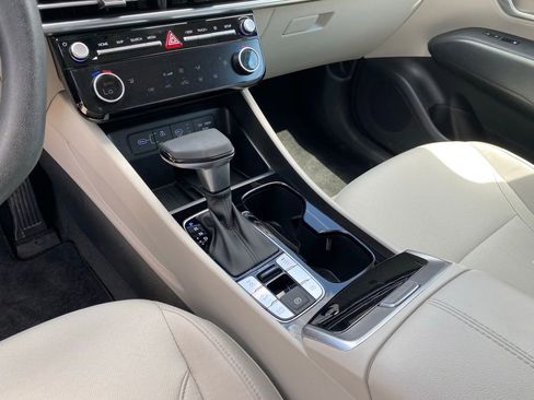 Certified 2025 Hyundai Tucson SEL AWD/4WD image 13