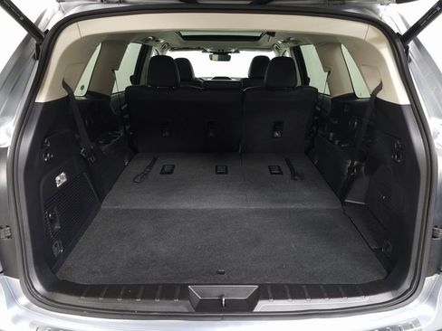 Used 2024 Subaru Ascent Limited w/ Technology Package image 6