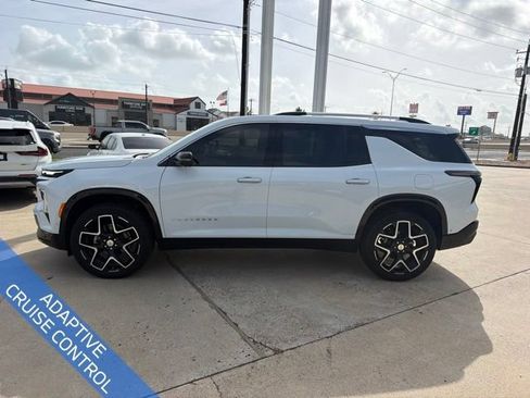 Used 2026 Chevrolet Traverse High Country FWD image 7
