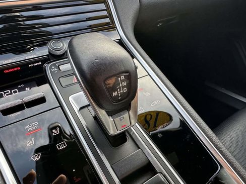 Used 2018 Porsche Panamera 4 image 20