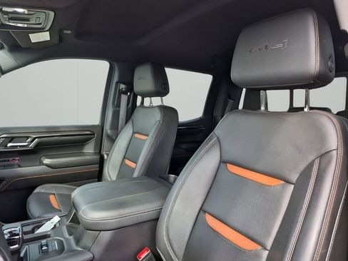 Used 2024 GMC Sierra 1500 AT4 w/ Technology Package image 31