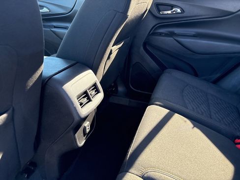 Used 2019 Chevrolet Equinox LT image 17